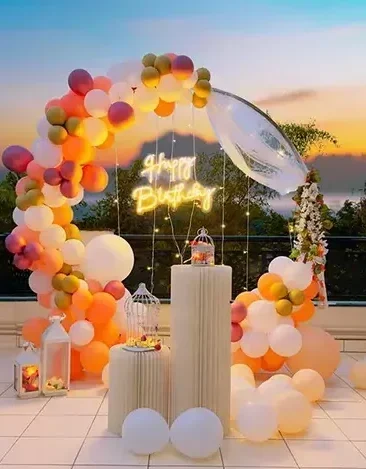 balloon decor e1778581029397